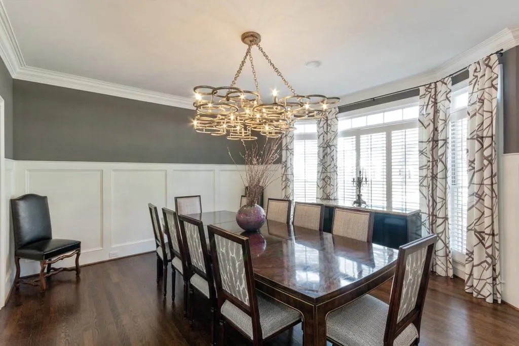 205 Woodchase Close, Sandy Springs, Georgia 30319, 4 Bedrooms Bedrooms, ,3 BathroomsBathrooms,Residential,Sold,205 Woodchase Close,6749457