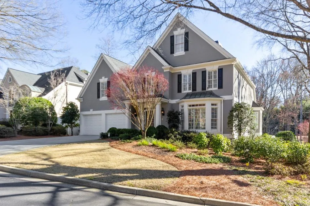 205 Woodchase Close, Sandy Springs, Georgia 30319, 4 Bedrooms Bedrooms, ,3 BathroomsBathrooms,Residential,Sold,205 Woodchase Close,6749457