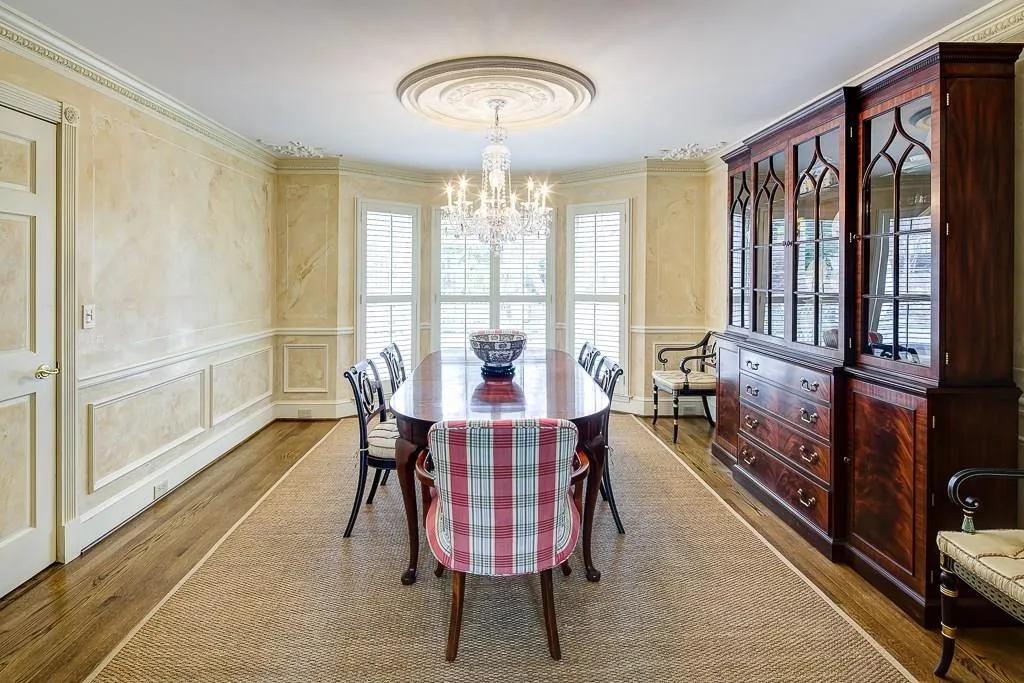 350 Wynland Trace, Sandy Springs, Georgia 30350, 5 Bedrooms Bedrooms, ,4 BathroomsBathrooms,Residential,Sold,350 Wynland Trace,5623061