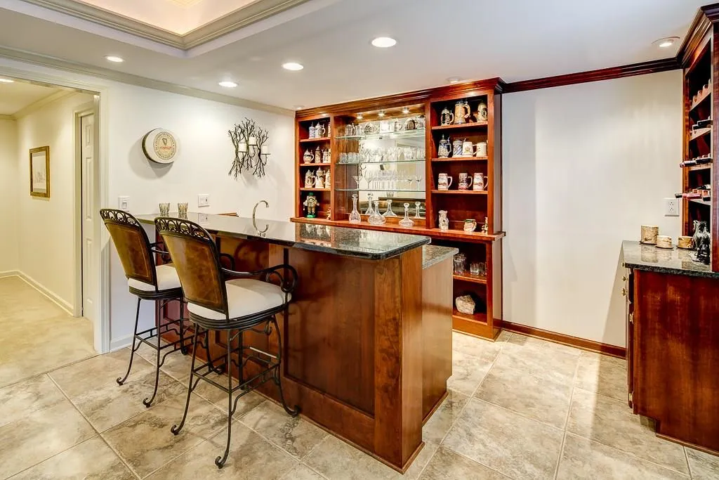 350 Wynland Trace, Sandy Springs, Georgia 30350, 5 Bedrooms Bedrooms, ,4 BathroomsBathrooms,Residential,Sold,350 Wynland Trace,5623061