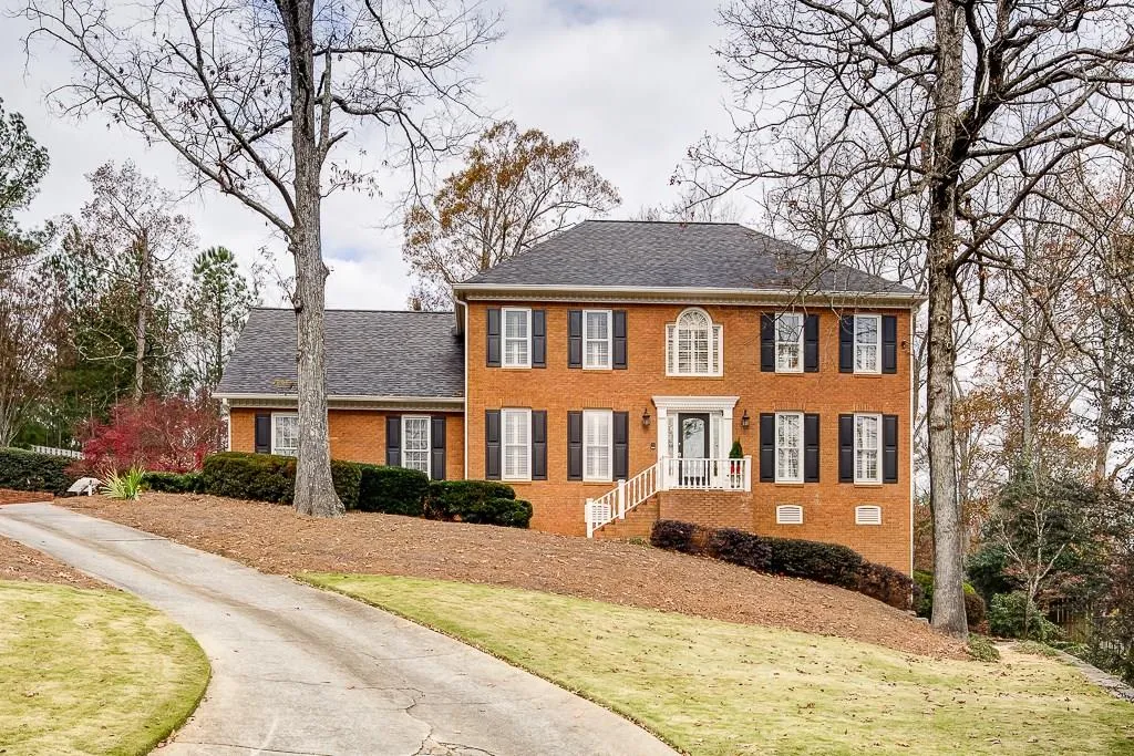 350 Wynland Trace, Sandy Springs, Georgia 30350, 5 Bedrooms Bedrooms, ,4 BathroomsBathrooms,Residential,Sold,350 Wynland Trace,5623061