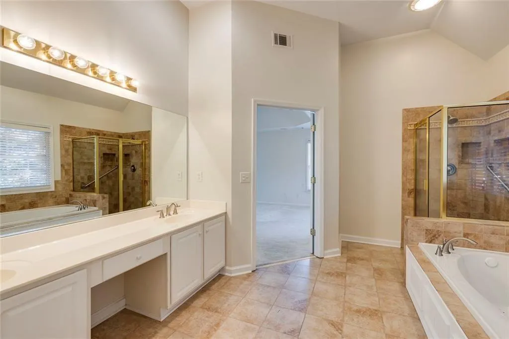 Georgia 30328, ,2 BathroomsBathrooms,Residential,Sold,7707750