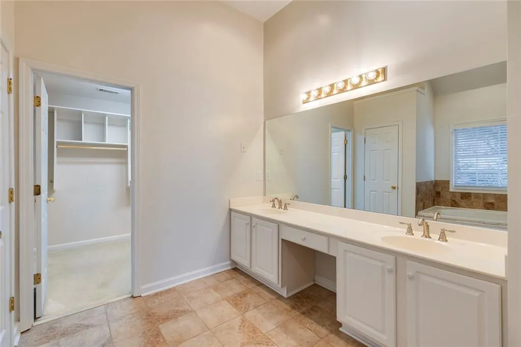 Georgia 30328, ,2 BathroomsBathrooms,Residential,For Sale,7707750