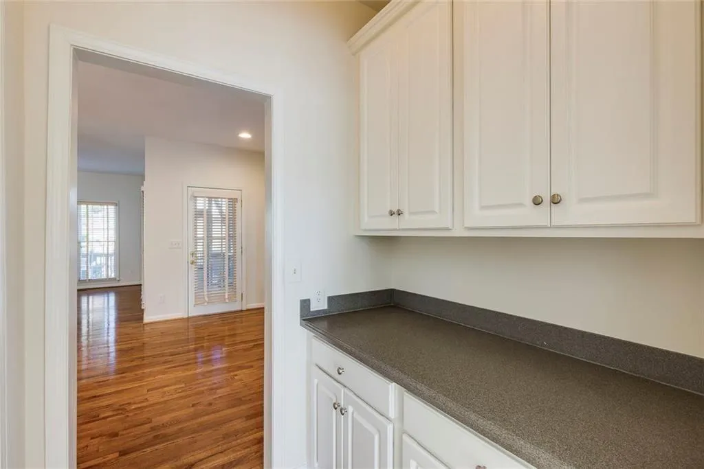 Georgia 30328, ,2 BathroomsBathrooms,Residential,Sold,7707750