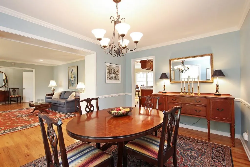 4985 Vallo Vista Court Ne, Sandy Springs, Georgia 30342, 4 Bedrooms Bedrooms, ,3 BathroomsBathrooms,Residential,Sold,4985 Vallo Vista Court Ne,5671574