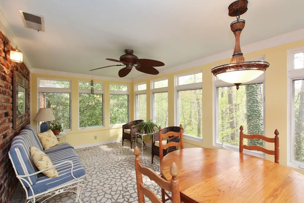 4985 Vallo Vista Court Ne, Sandy Springs, Georgia 30342, 4 Bedrooms Bedrooms, ,3 BathroomsBathrooms,Residential,Sold,4985 Vallo Vista Court Ne,5671574