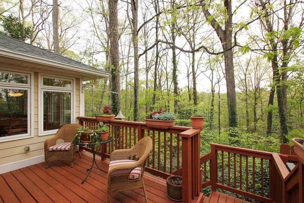 4985 Vallo Vista Court Ne, Sandy Springs, Georgia 30342, 4 Bedrooms Bedrooms, ,3 BathroomsBathrooms,Residential,Sold,4985 Vallo Vista Court Ne,5671574