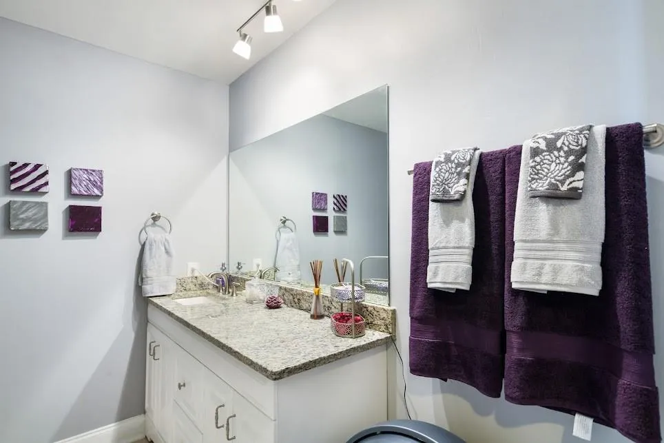6851 Roswell Road Unit A5, Atlanta, Georgia 30328, 2 Bedrooms Bedrooms, ,2 BathroomsBathrooms,Residential,Sold,6851 Roswell Road Unit A5,7024401