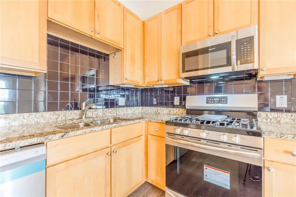 799 Hammond Drive Unit 427, Atlanta, Georgia 30328, 1 Bedroom Bedrooms, ,1 BathroomBathrooms,Residential,Sold,799 Hammond Drive Unit 427,6538339