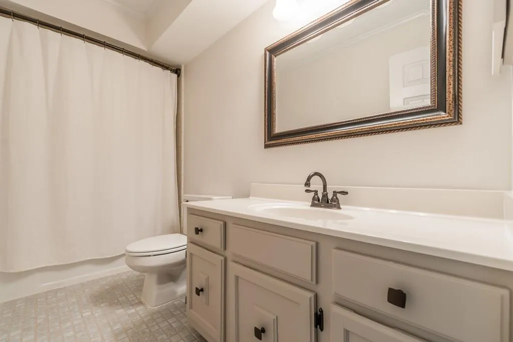 602 Dunwoody Chace Unit 602, Atlanta, Georgia 30328, 3 Bedrooms Bedrooms, ,2 BathroomsBathrooms,Residential,Sold,602 Dunwoody Chace Unit 602,6538749