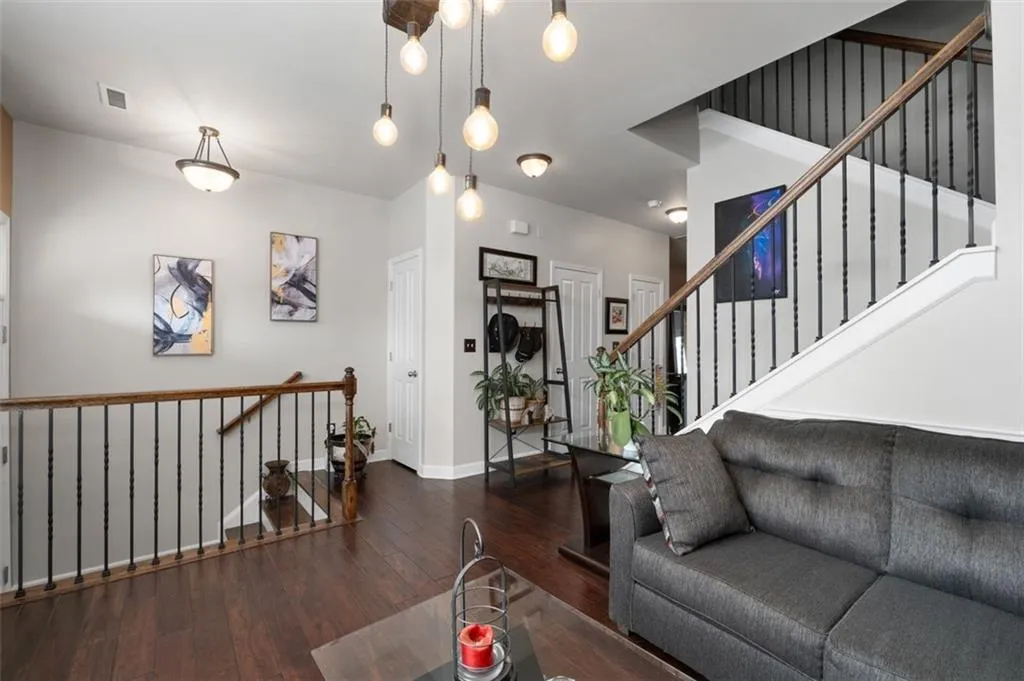 1222 Lavista Circle Ne, Atlanta, Georgia 30324, 3 Bedrooms Bedrooms, ,3 BathroomsBathrooms,Residential,For Sale,1222 Lavista Circle Ne,7661278