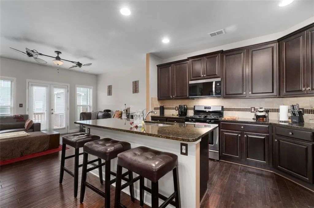 1222 Lavista Circle Ne, Atlanta, Georgia 30324, 3 Bedrooms Bedrooms, ,3 BathroomsBathrooms,Residential,For Sale,1222 Lavista Circle Ne,7661278
