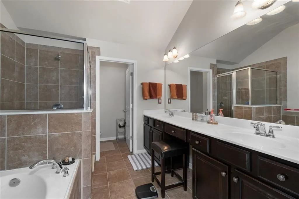 1222 Lavista Circle Ne, Atlanta, Georgia 30324, 3 Bedrooms Bedrooms, ,3 BathroomsBathrooms,Residential,For Sale,1222 Lavista Circle Ne,7661278