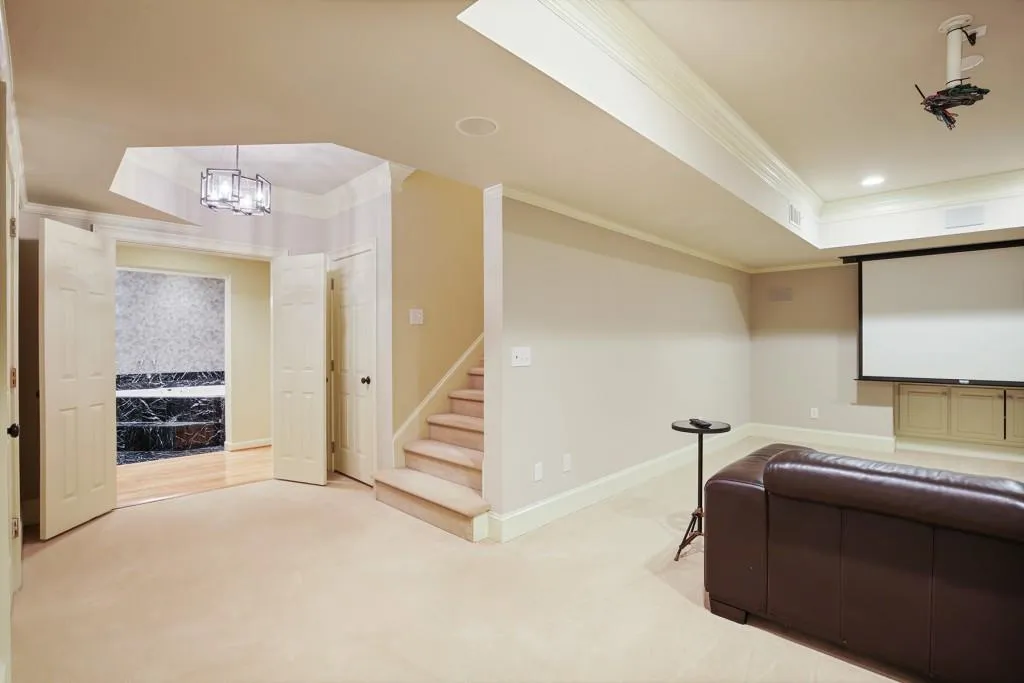 135 Crestwicke Trace, Atlanta, Georgia 30319, 5 Bedrooms Bedrooms, ,5 BathroomsBathrooms,Residential,Sold,135 Crestwicke Trace,7371398
