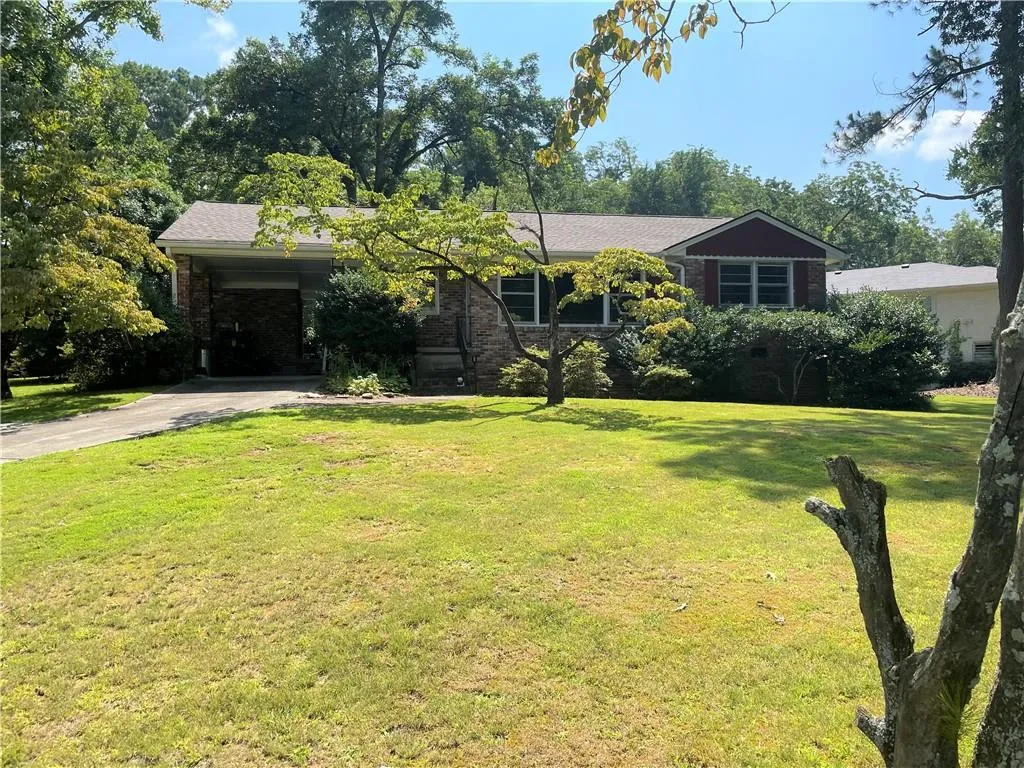 125 Cromwell Road, Sandy Springs, Georgia 30328, 3 Bedrooms Bedrooms, ,2 BathroomsBathrooms,Residential,Sold,125 Cromwell Road,6930093