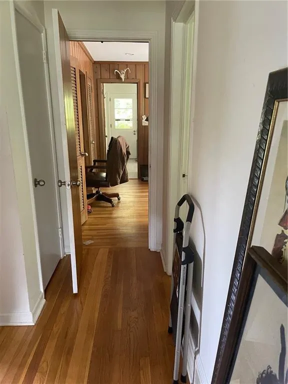 125 Cromwell Road, Sandy Springs, Georgia 30328, 3 Bedrooms Bedrooms, ,2 BathroomsBathrooms,Residential,Sold,125 Cromwell Road,6930093