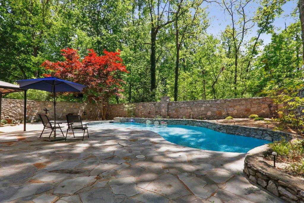 6095 Blackwater Trail, Sandy Springs, Georgia 30328, 4 Bedrooms Bedrooms, ,4 BathroomsBathrooms,Residential,Sold,6095 Blackwater Trail,6544803