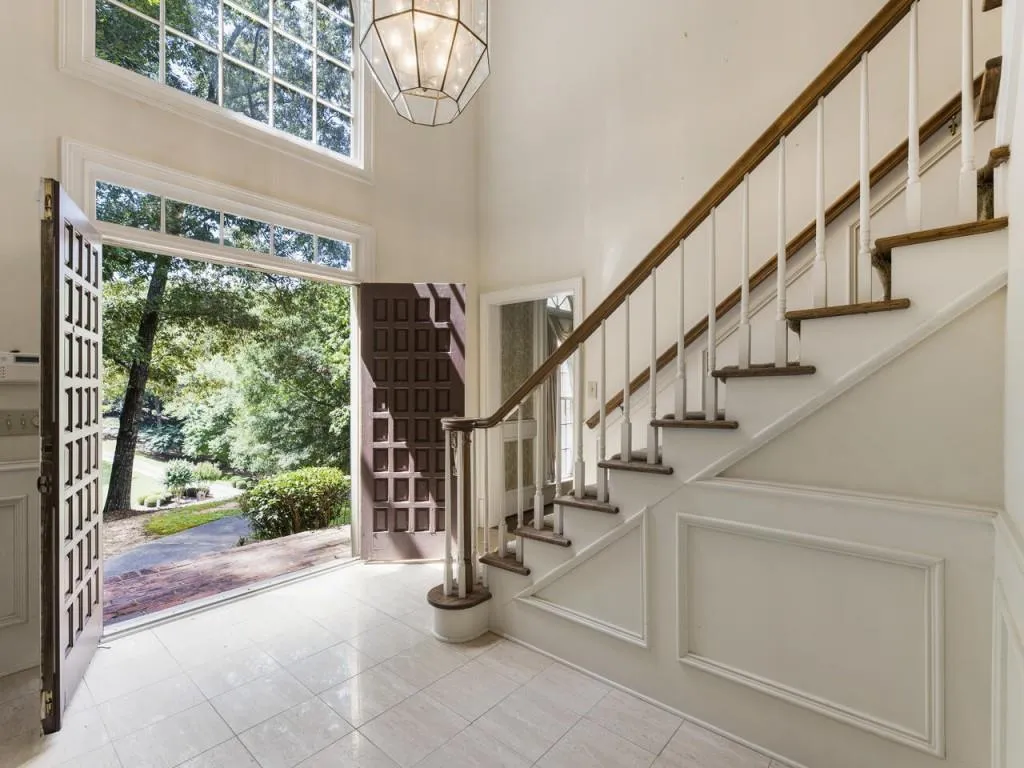 7535 Bridgegate Court, Sandy Springs, Georgia 30350, 4 Bedrooms Bedrooms, ,3 BathroomsBathrooms,Residential,Sold,7535 Bridgegate Court,6938466