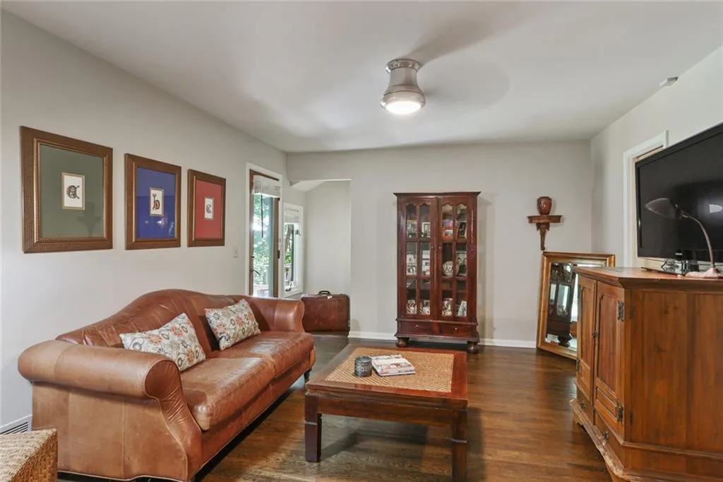 110 River North Drive, Sandy Springs, Georgia 30328, 4 Bedrooms Bedrooms, ,4 BathroomsBathrooms,Residential,Sold,110 River North Drive,6686824