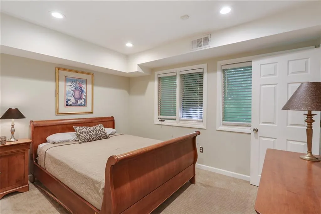 110 River North Drive, Sandy Springs, Georgia 30328, 4 Bedrooms Bedrooms, ,4 BathroomsBathrooms,Residential,Sold,110 River North Drive,6686824