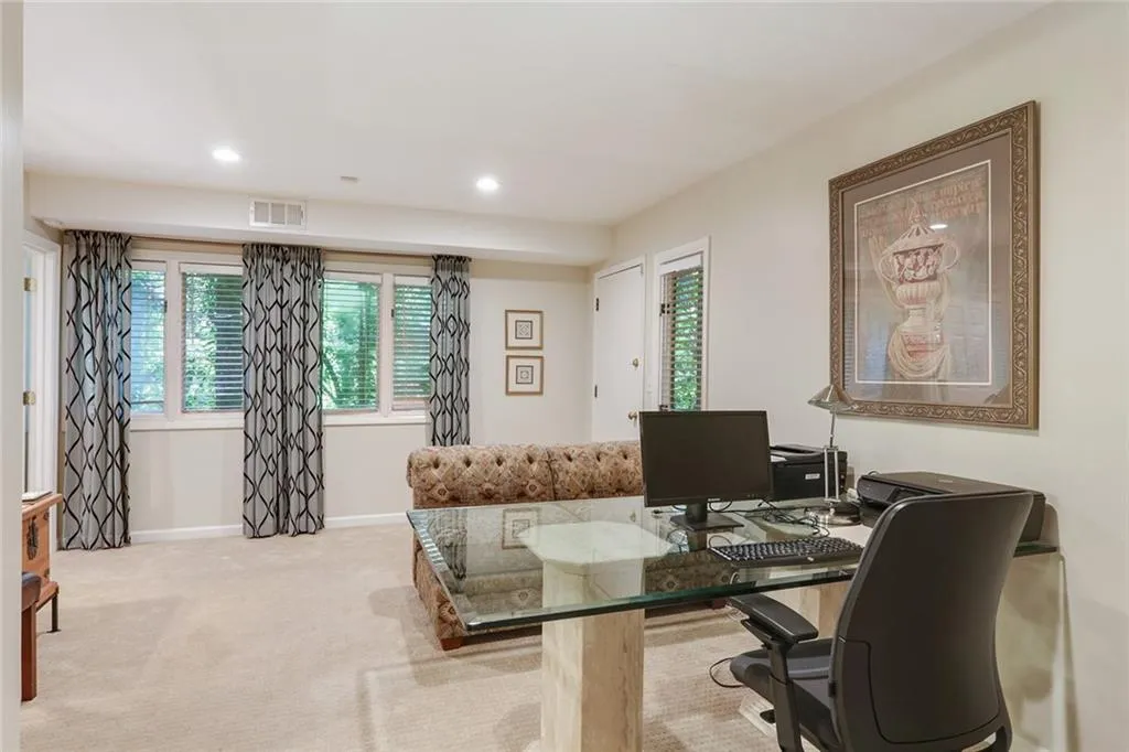 110 River North Drive, Sandy Springs, Georgia 30328, 4 Bedrooms Bedrooms, ,4 BathroomsBathrooms,Residential,Sold,110 River North Drive,6686824