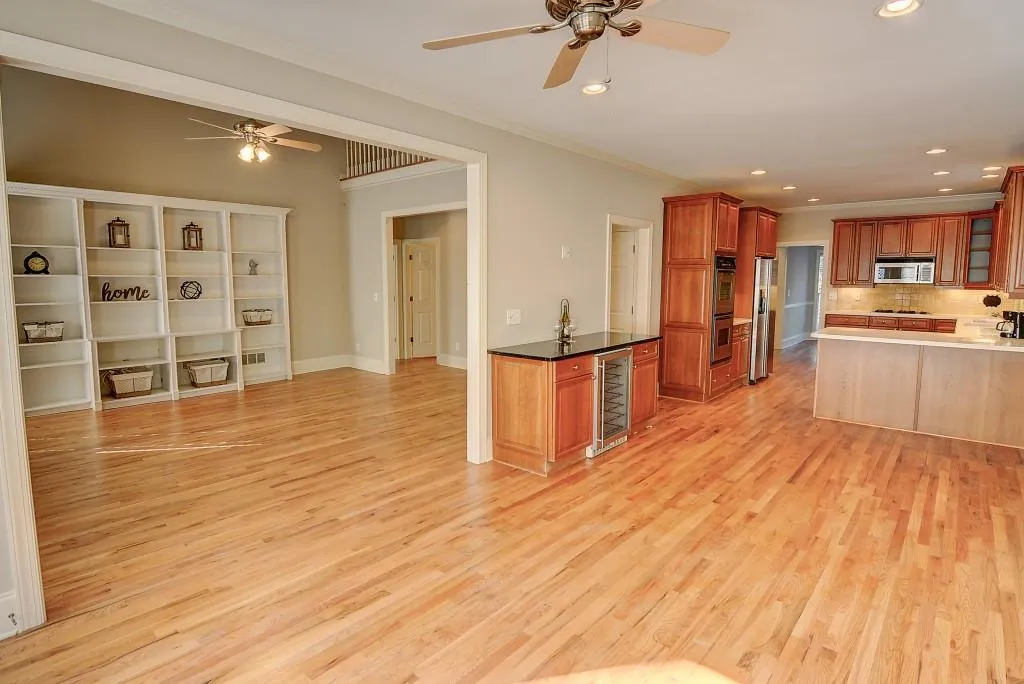 1 Bonnie Lane, Sandy Springs, Georgia 30328, 6 Bedrooms Bedrooms, ,4 BathroomsBathrooms,Residential,Sold,1 Bonnie Lane,6005165