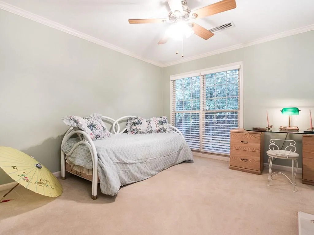 906 Brandywine Circle, Sandy Springs, Georgia 30350, 3 Bedrooms Bedrooms, ,2 BathroomsBathrooms,Residential,Sold,906 Brandywine Circle,5616718