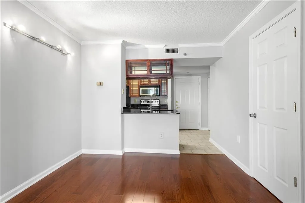 795 Hammond Drive Unit 604, Atlanta, Georgia 30328, 1 Bedroom Bedrooms, ,1 BathroomBathrooms,Residential,Sold,795 Hammond Drive Unit 604,6805211