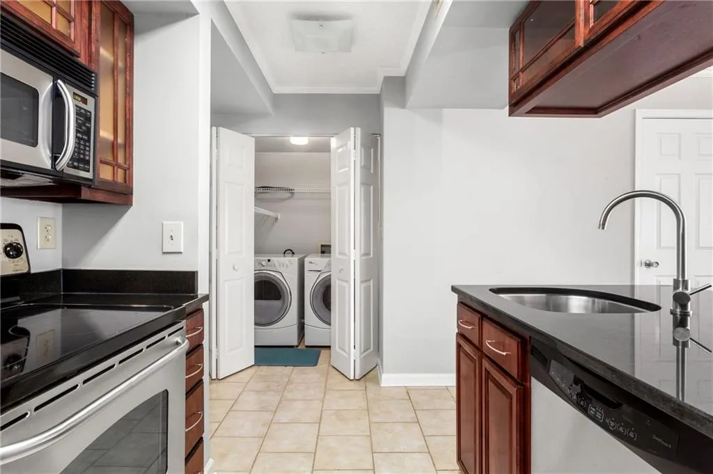 795 Hammond Drive Unit 604, Atlanta, Georgia 30328, 1 Bedroom Bedrooms, ,1 BathroomBathrooms,Residential,Sold,795 Hammond Drive Unit 604,6805211