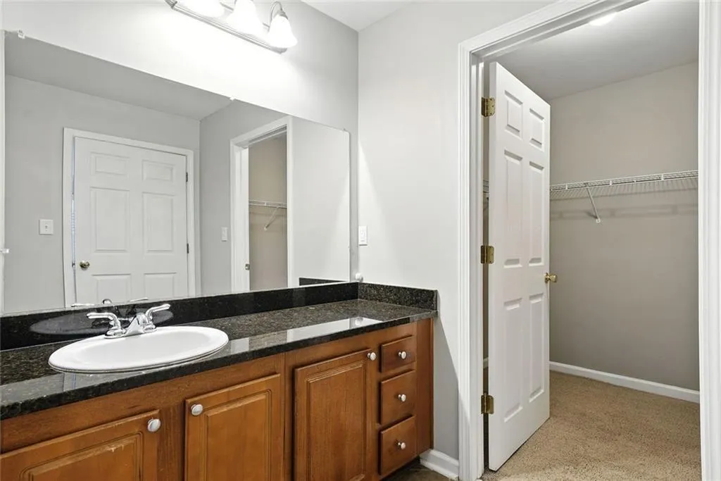 1804 Brighton Point, Atlanta, Georgia 30328, 2 Bedrooms Bedrooms, ,2 BathroomsBathrooms,Residential,For Sale,1804 Brighton Point,7641006