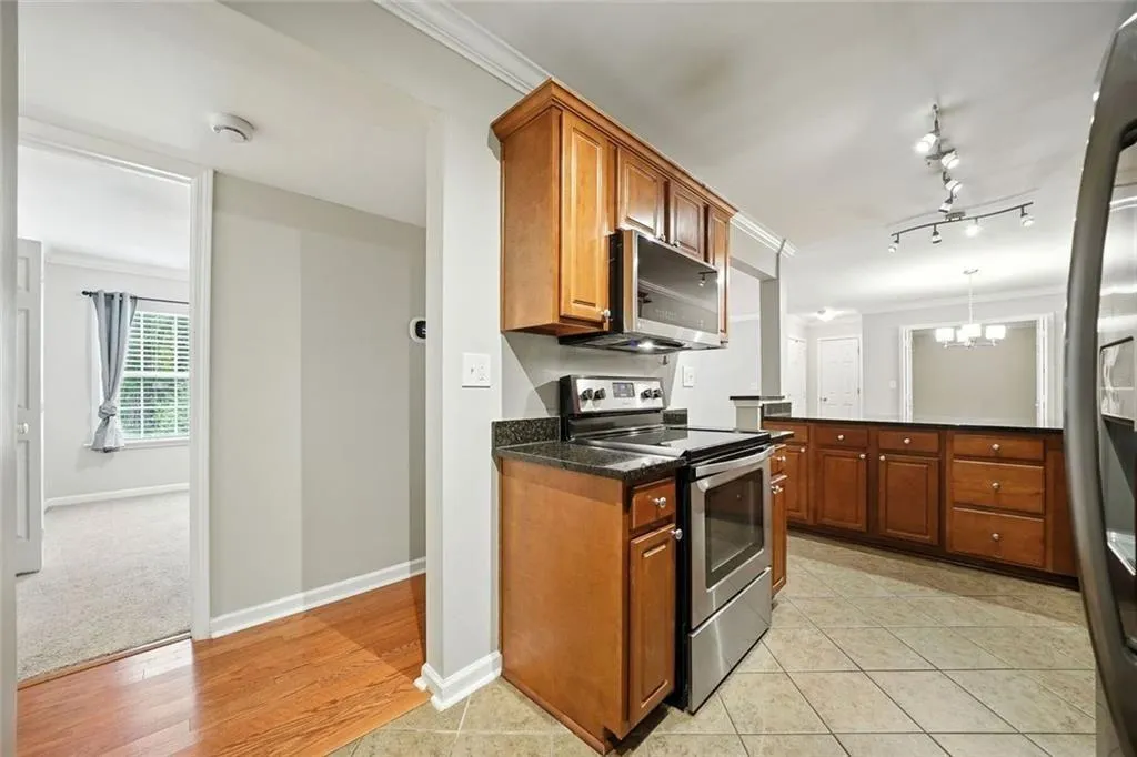 1804 Brighton Point, Atlanta, Georgia 30328, 2 Bedrooms Bedrooms, ,2 BathroomsBathrooms,Residential,For Sale,1804 Brighton Point,7641006