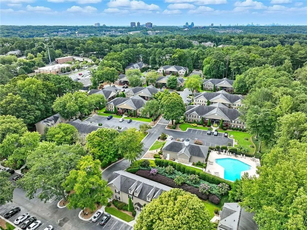 1804 Brighton Point, Atlanta, Georgia 30328, 2 Bedrooms Bedrooms, ,2 BathroomsBathrooms,Residential,For Sale,1804 Brighton Point,7641006