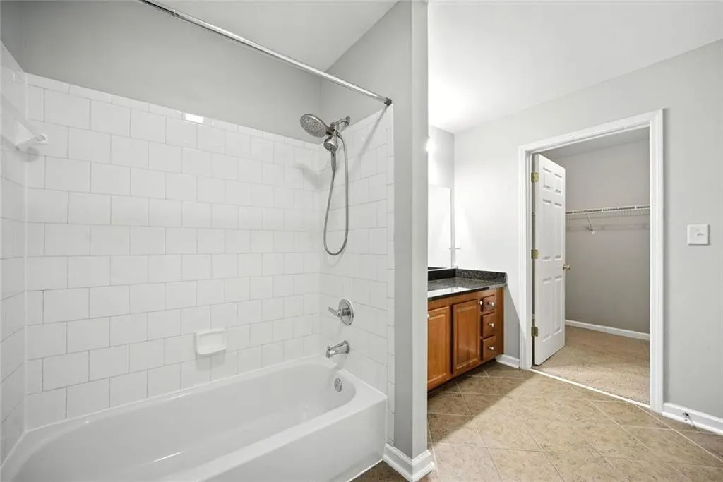 1804 Brighton Point, Atlanta, Georgia 30328, 2 Bedrooms Bedrooms, ,2 BathroomsBathrooms,Residential,For Sale,1804 Brighton Point,7641006