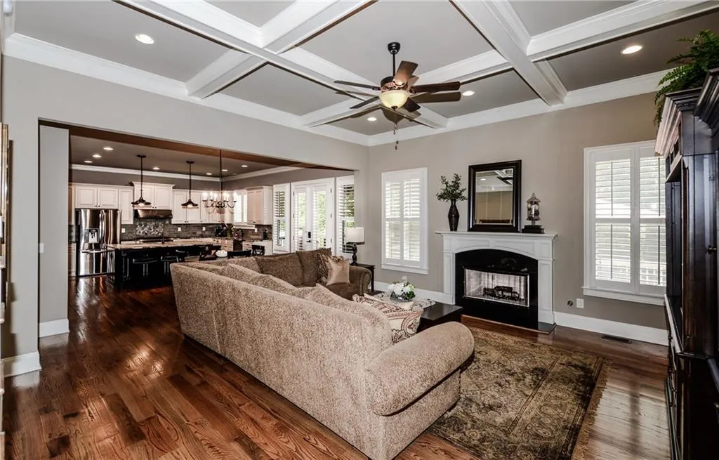 525 Forest Hills Drive, Atlanta, Georgia 30342, 5 Bedrooms Bedrooms, ,4 BathroomsBathrooms,Residential,Sold,525 Forest Hills Drive,5850471
