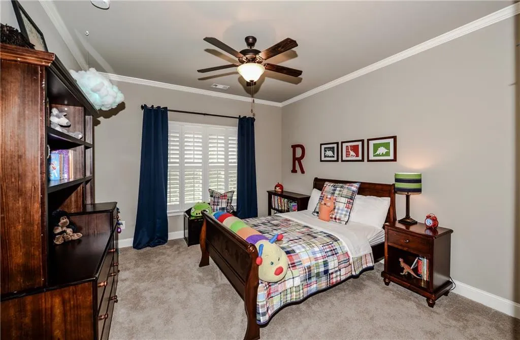 525 Forest Hills Drive, Atlanta, Georgia 30342, 5 Bedrooms Bedrooms, ,4 BathroomsBathrooms,Residential,Sold,525 Forest Hills Drive,5850471