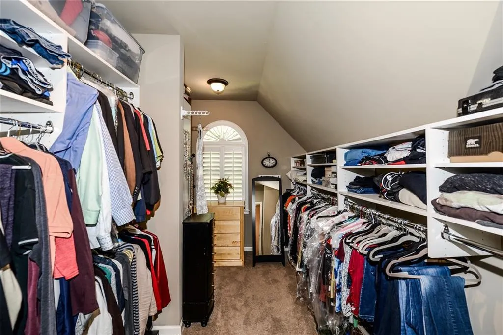 525 Forest Hills Drive, Atlanta, Georgia 30342, 5 Bedrooms Bedrooms, ,4 BathroomsBathrooms,Residential,Sold,525 Forest Hills Drive,5850471