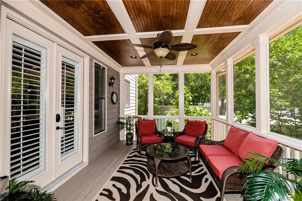 525 Forest Hills Drive, Atlanta, Georgia 30342, 5 Bedrooms Bedrooms, ,4 BathroomsBathrooms,Residential,Sold,525 Forest Hills Drive,5850471