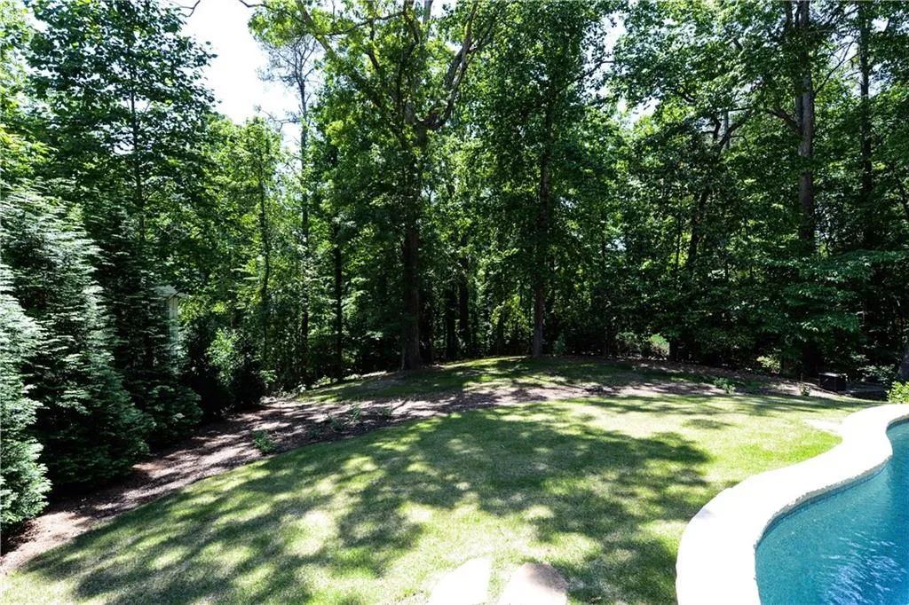 525 Forest Hills Drive, Atlanta, Georgia 30342, 5 Bedrooms Bedrooms, ,4 BathroomsBathrooms,Residential,Sold,525 Forest Hills Drive,5850471