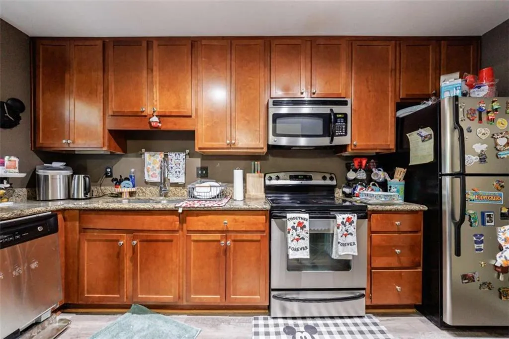 105 River Drive N, Sandy Springs, Georgia 30350, 2 Bedrooms Bedrooms, ,2 BathroomsBathrooms,Residential,For Sale,105 River Drive N,7619394