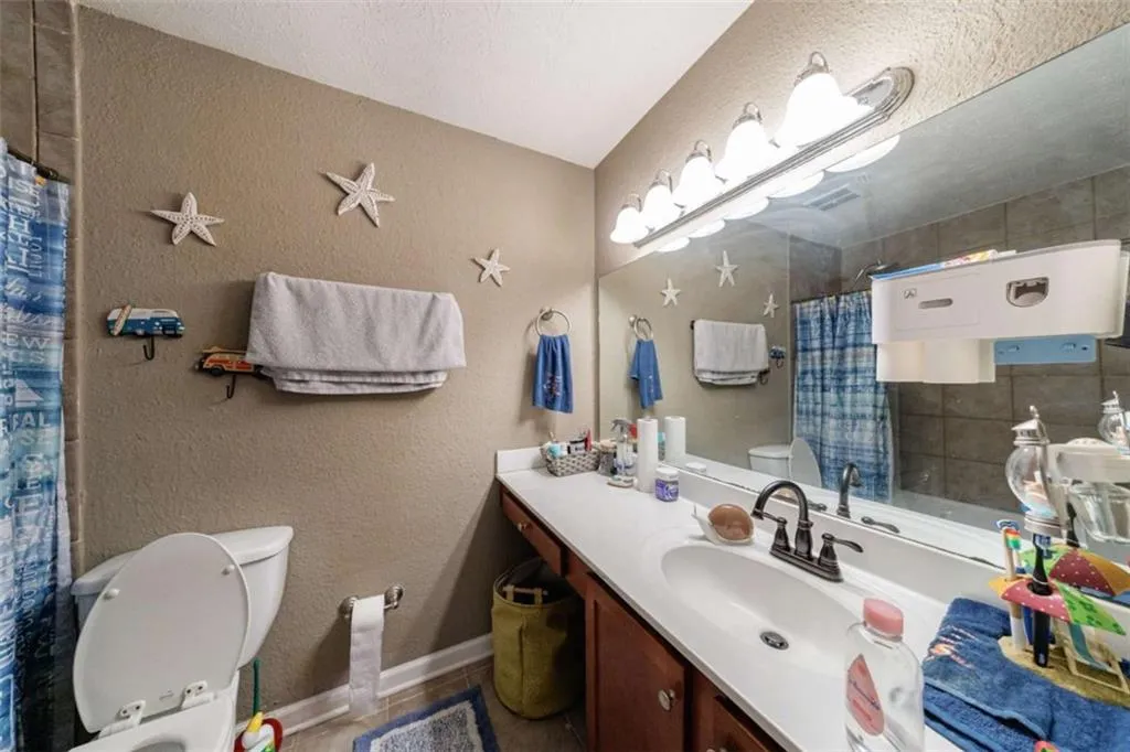 105 River Drive N, Sandy Springs, Georgia 30350, 2 Bedrooms Bedrooms, ,2 BathroomsBathrooms,Residential,For Sale,105 River Drive N,7619394