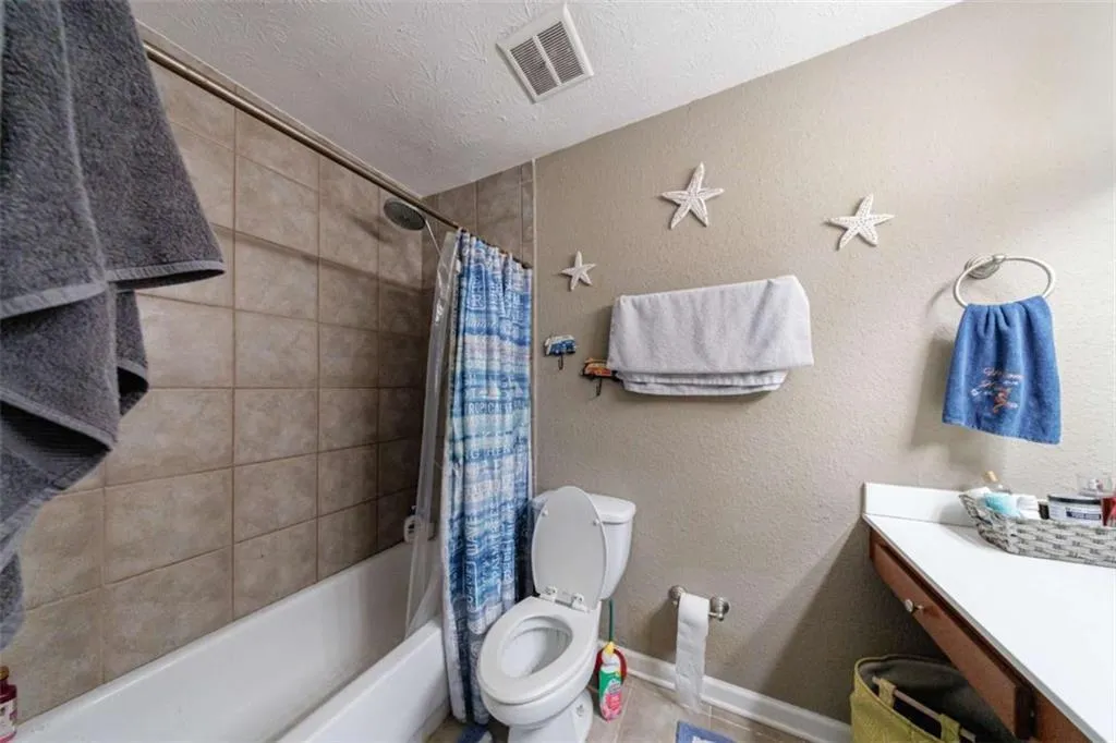 105 River Drive N, Sandy Springs, Georgia 30350, 2 Bedrooms Bedrooms, ,2 BathroomsBathrooms,Residential,For Sale,105 River Drive N,7619394