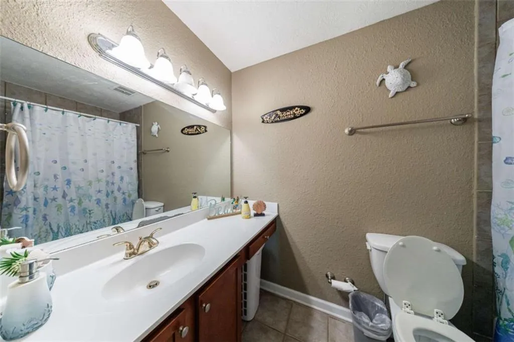 105 River Drive N, Sandy Springs, Georgia 30350, 2 Bedrooms Bedrooms, ,2 BathroomsBathrooms,Residential,For Sale,105 River Drive N,7619394