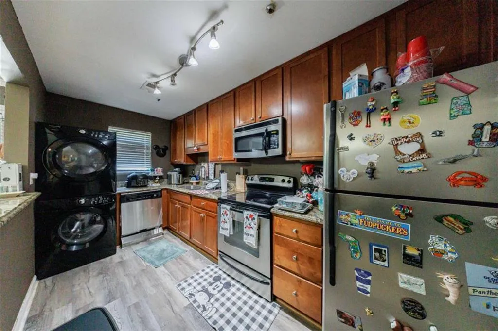 105 River Drive N, Sandy Springs, Georgia 30350, 2 Bedrooms Bedrooms, ,2 BathroomsBathrooms,Residential,For Sale,105 River Drive N,7619394