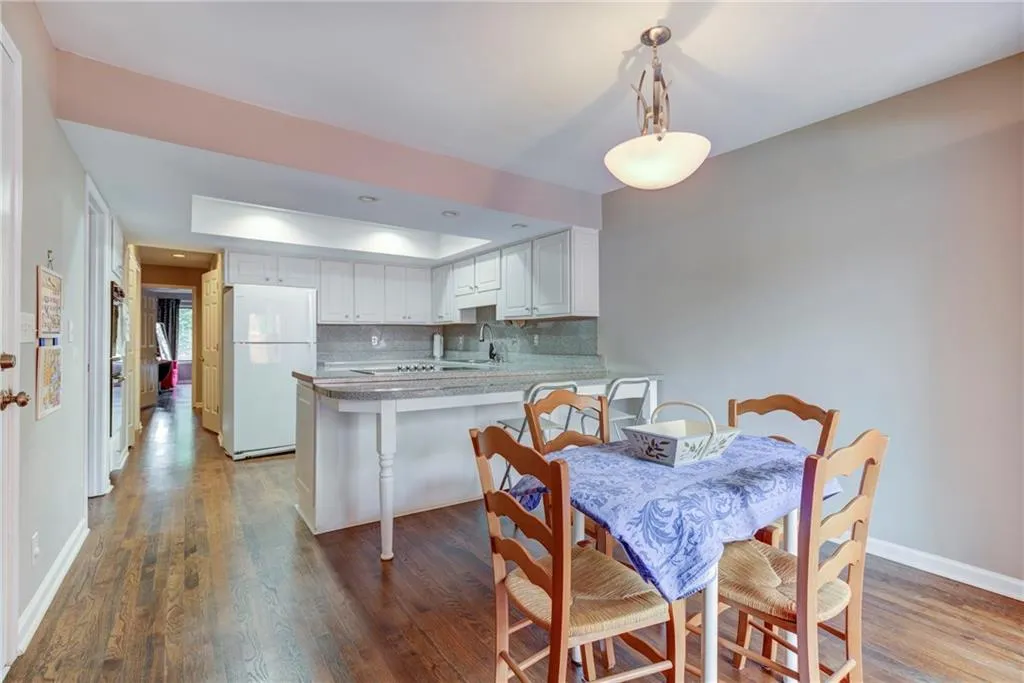 260 Halah Circle Unit 4, Atlanta, Georgia 30328, 4 Bedrooms Bedrooms, ,3 BathroomsBathrooms,Residential,Sold,260 Halah Circle Unit 4,5986512