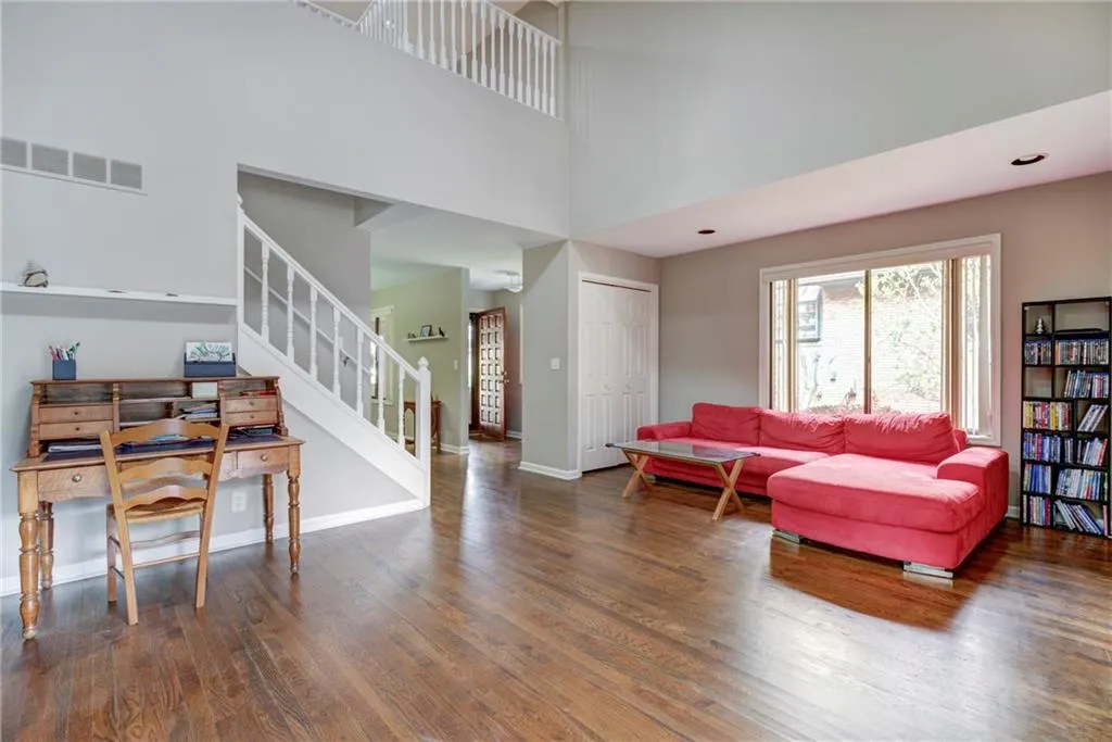 260 Halah Circle Unit 4, Atlanta, Georgia 30328, 4 Bedrooms Bedrooms, ,3 BathroomsBathrooms,Residential,Sold,260 Halah Circle Unit 4,5986512