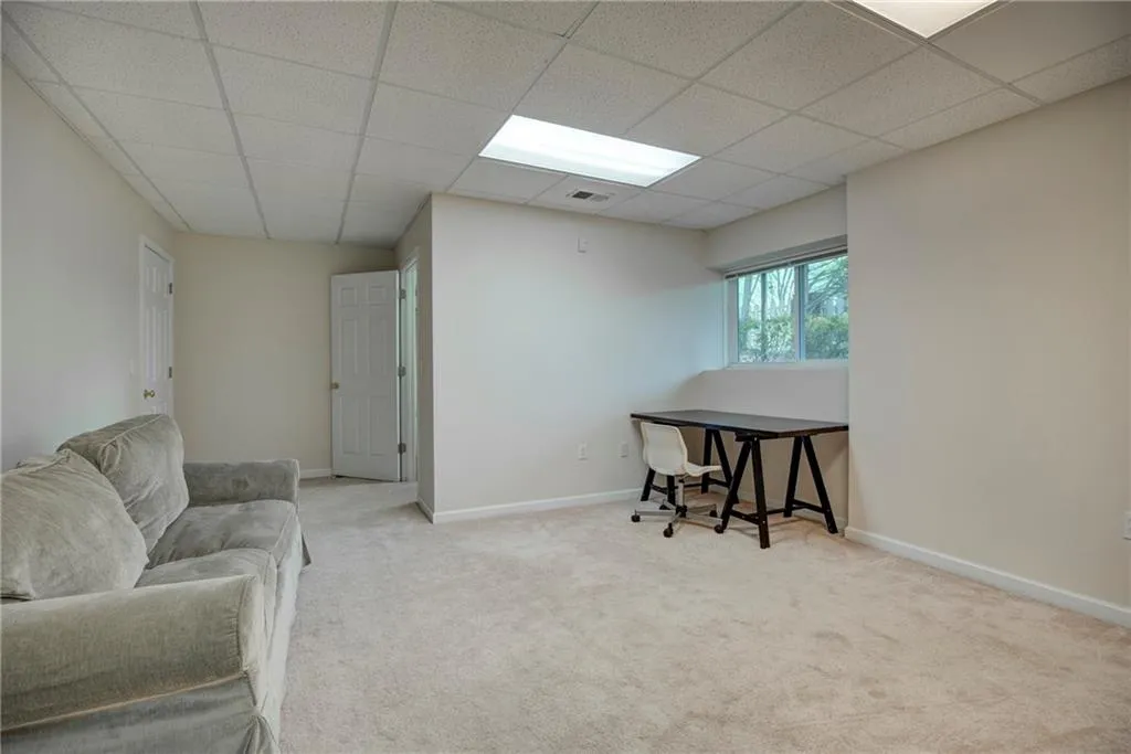 260 Halah Circle Unit 4, Atlanta, Georgia 30328, 4 Bedrooms Bedrooms, ,3 BathroomsBathrooms,Residential,Sold,260 Halah Circle Unit 4,5986512