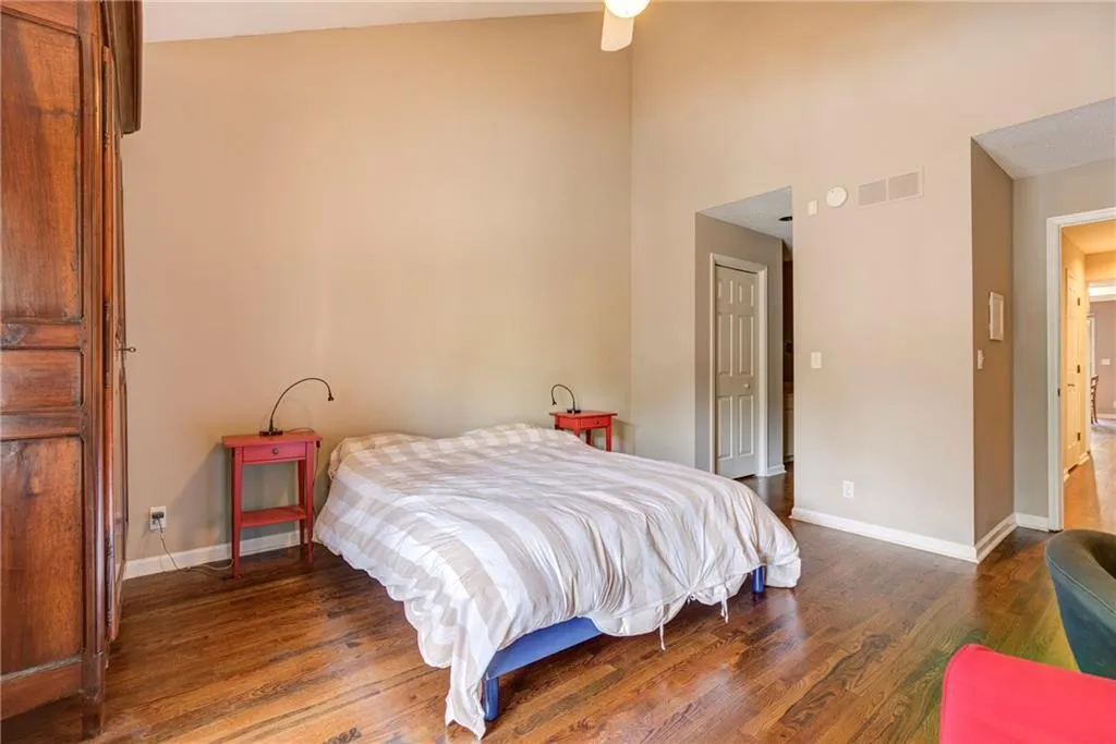 260 Halah Circle Unit 4, Atlanta, Georgia 30328, 4 Bedrooms Bedrooms, ,3 BathroomsBathrooms,Residential,Sold,260 Halah Circle Unit 4,5986512