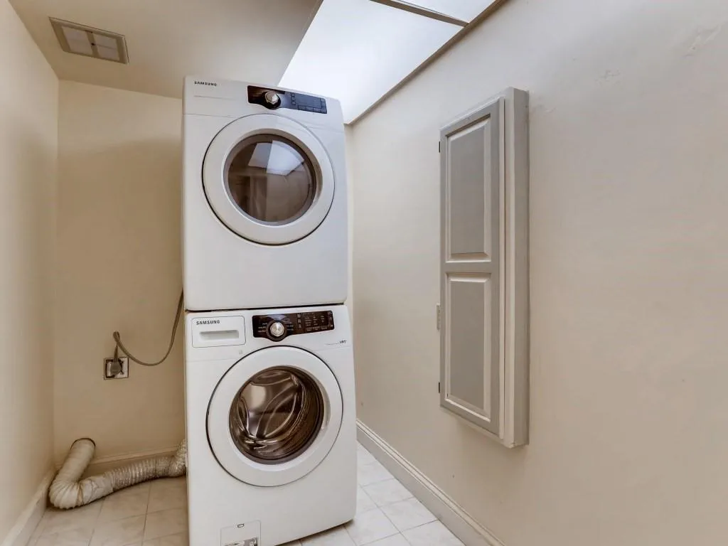 6851 Roswell Road Unit F36, Sandy Springs, Georgia 30328, 1 Bedroom Bedrooms, ,1 BathroomBathrooms,Residential,Sold,6851 Roswell Road Unit F36,6776550