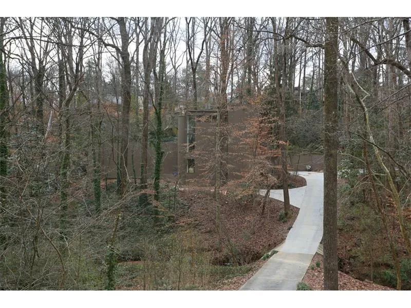 540 Elden Drive, Sandy Springs, Georgia 30342, 3 Bedrooms Bedrooms, ,3 BathroomsBathrooms,Residential,Sold,540 Elden Drive,5802167