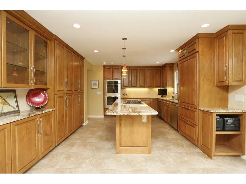 540 Elden Drive, Sandy Springs, Georgia 30342, 3 Bedrooms Bedrooms, ,3 BathroomsBathrooms,Residential,Sold,540 Elden Drive,5802167